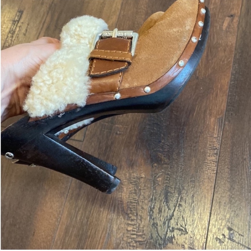 MICHEAL Micheal Kors suede fur shoes size 8
